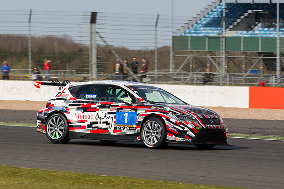 1  Memac Ogilvy Duel Racing