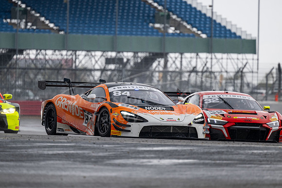 84 Andrew Gilbert / Fran Rueda
