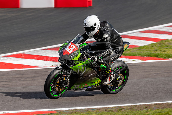 33 Daniel Shaw,