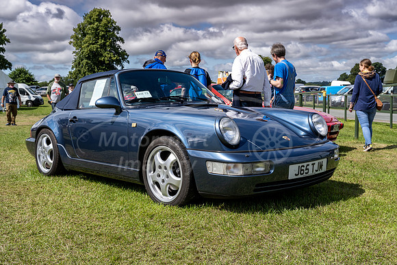 1991 Porsche 911 (994) Carrera 4 Cabriolet