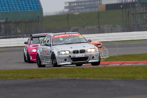 32 James CARD