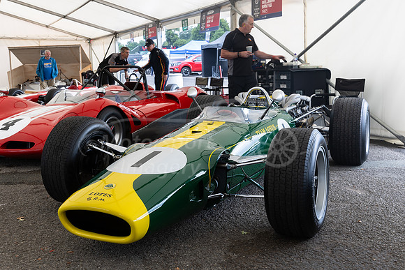 1 Lotus BRM 43