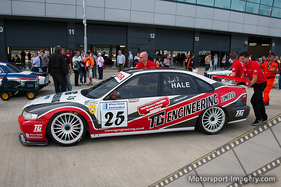 25  Hale Derek Accord,