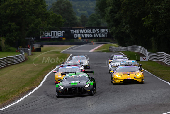 Race 2 start