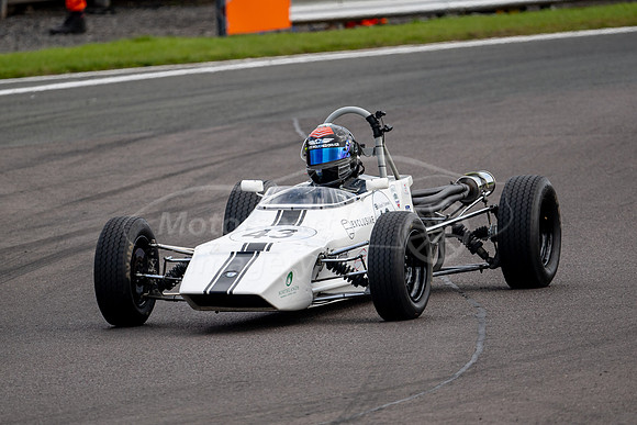 43 Richard Yeomans Crossle 25F