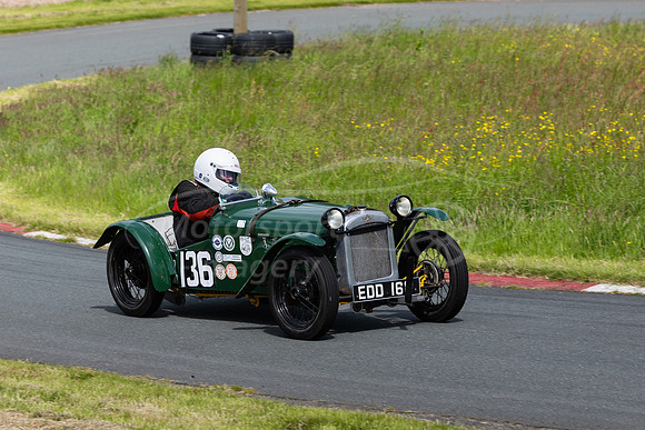 136 Graham Beckett