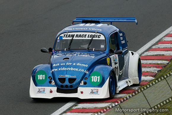 Car 101, Team Racelogic
