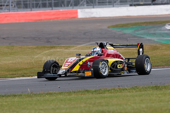 12 Ayrton Simmons