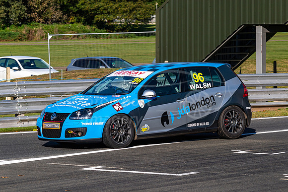 Martyn WALSH VW Golf GTi Mk5