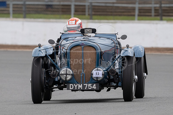 Malcolm UNDERWOOD  DELAHAYE 135