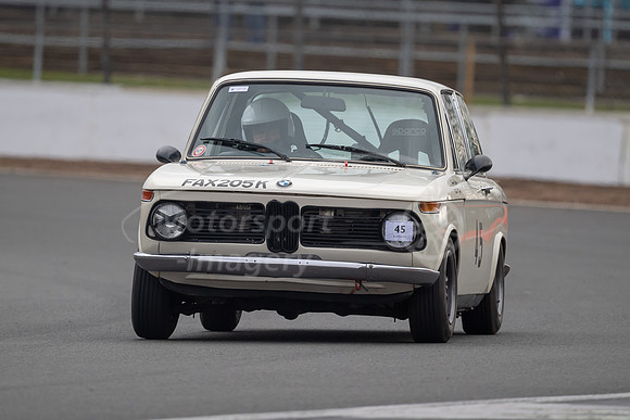 Richard TYZACK  BMW 2002