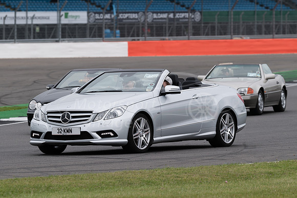 Mercedes    32KMN