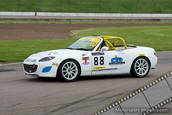 Nicola Gillatt, Mike Gordon, Mazda MX5