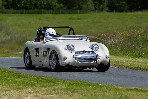39 Claire Giles