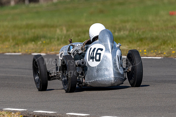 146  Peter LOXSTON, AUSTIN FIAT,