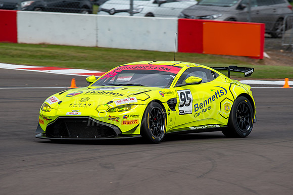 TF Sport - Aston Martin V8 Vantage GT4  Patrick Kibble / Josh P