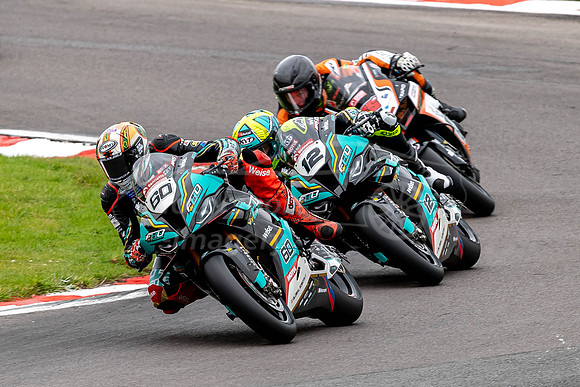60 Peter HICKMAN   BMW - FHO Racing BMW