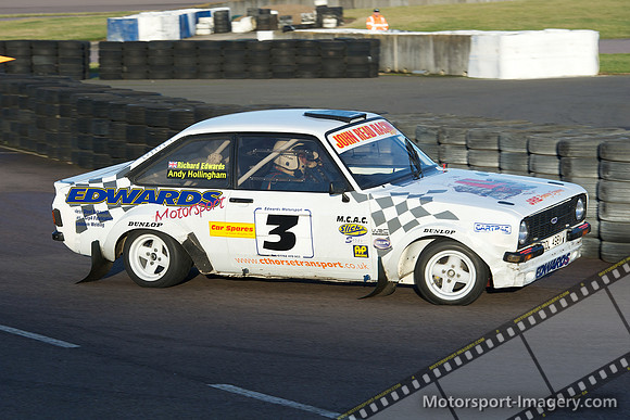 Richard Edwards / Andy Hollingham - Ford Escort