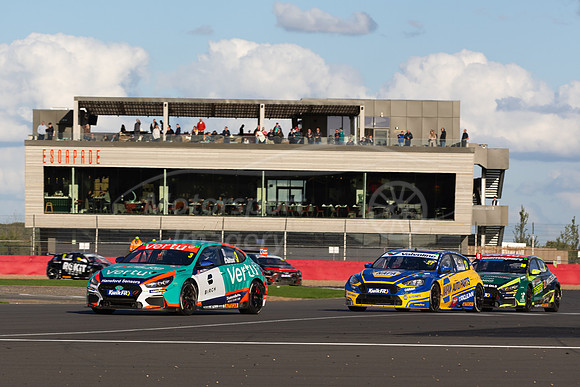 3 Tom Chilton