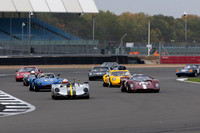 Guards Trophy race start with #31 31 Benjamin Tusting / Robert T