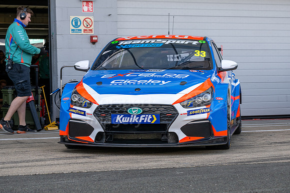 33 Adam Morgan