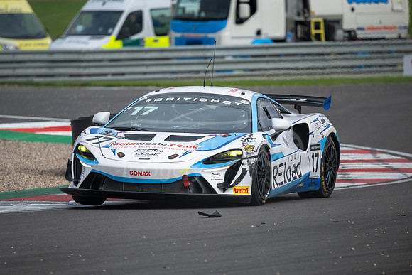 17 Harry George / Luca Hopkinson