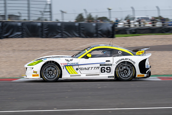 69 Luke Garlick / Blake Angliss