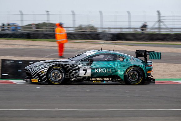 7 Giacomo Petrobelli / Jonny Adam