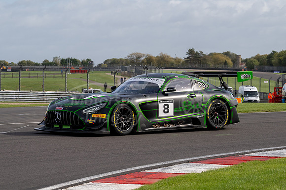 8 Richard Neary / Sam Neary