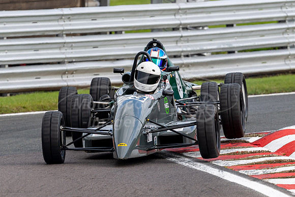 23 Neil Broome Ray GR17