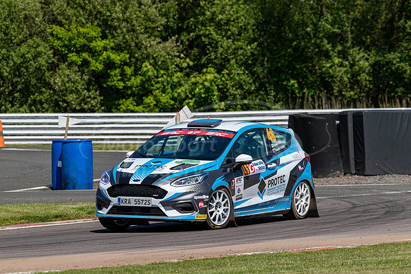 46, Gareth Parry, Ruairi Bell, Ford Fiesta Rally 4
