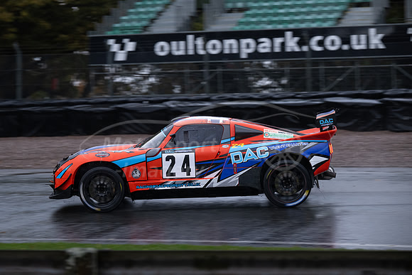 24 James Garner / Callum Young - Darrian T90 GTR+