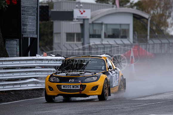 74 Peter Taylor / Cat Taylor - Mazda MX/5