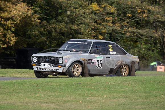35 Bradley Carroll / Gareth Short - Ford Escort MK2
