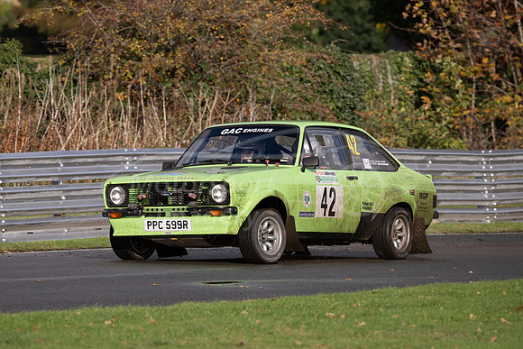 42 Ian Woodward / Joshua Woodward - Ford Escort MK2