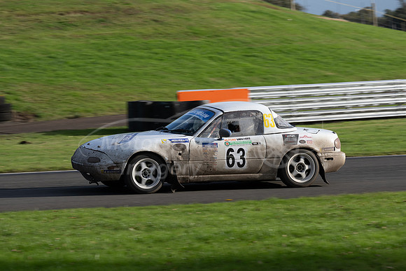 63 Paul Gorge / Charlie Stephens - Mazda MX/5