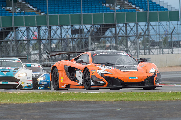 12  Gilles Vannelet / Adrian Qualfe-Hobbs  Von Ryan Racing