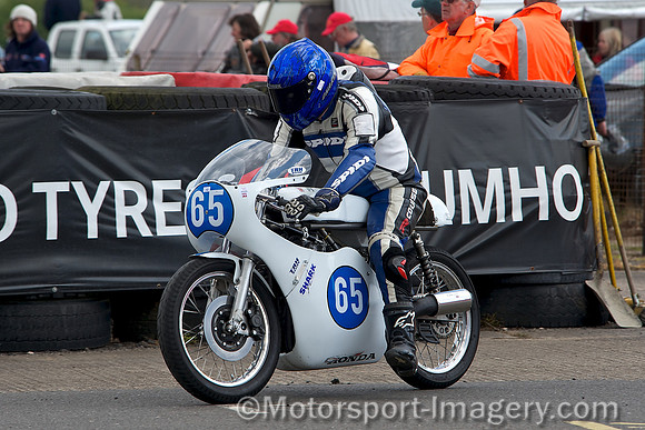 Neil Ogden - Honda 350