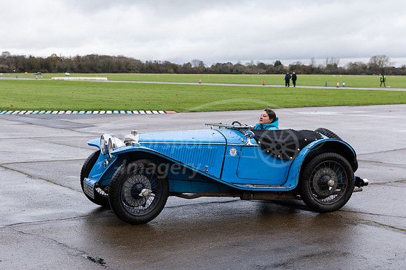 31 Sian Slater
