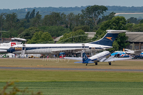 N25641 Douglas DC-3C "Liberty" Legend Airways