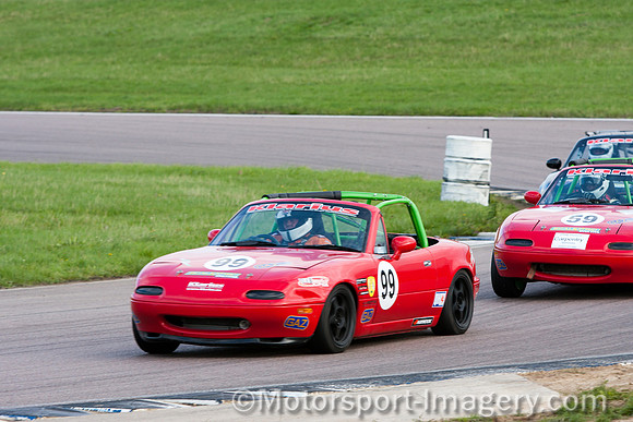 MX5 Championship Rockingham