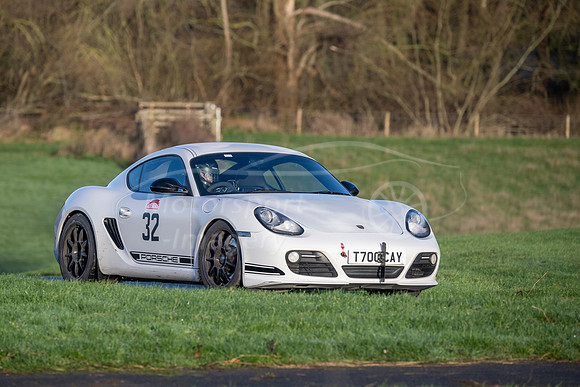 32 David Taylor Porsche Cayman R