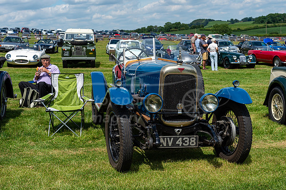 Alvis NV438