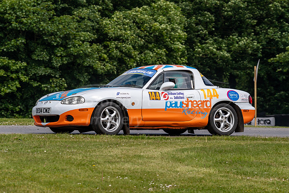 144, Chris Cooper, Victoria Swallow, Mazda MX5