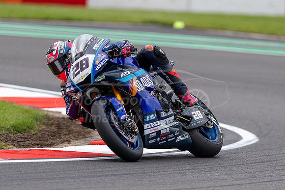 28 Bradley Ray, Yamaha YZF R1