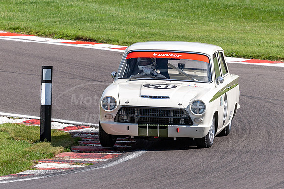 711 Peter Smith / Guy Smith Ford Lotus Cortina