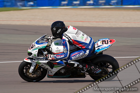 Leon Camier, Crescent FIXI Suzuki GSX-R1000