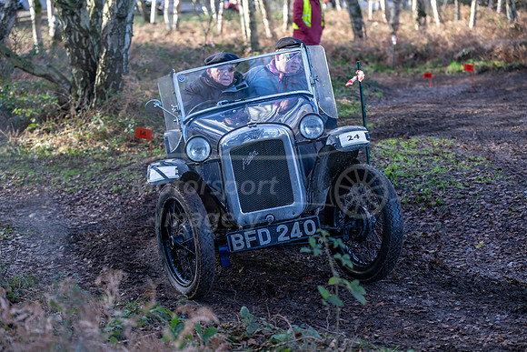 41 Tom Peppiattt, Austin 7