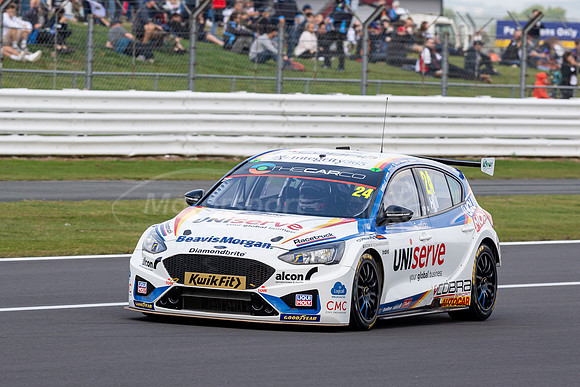 24  Jake HILL