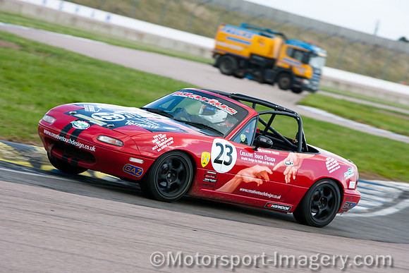 Creative Touch Design Sponsored MX5 at Rockingham